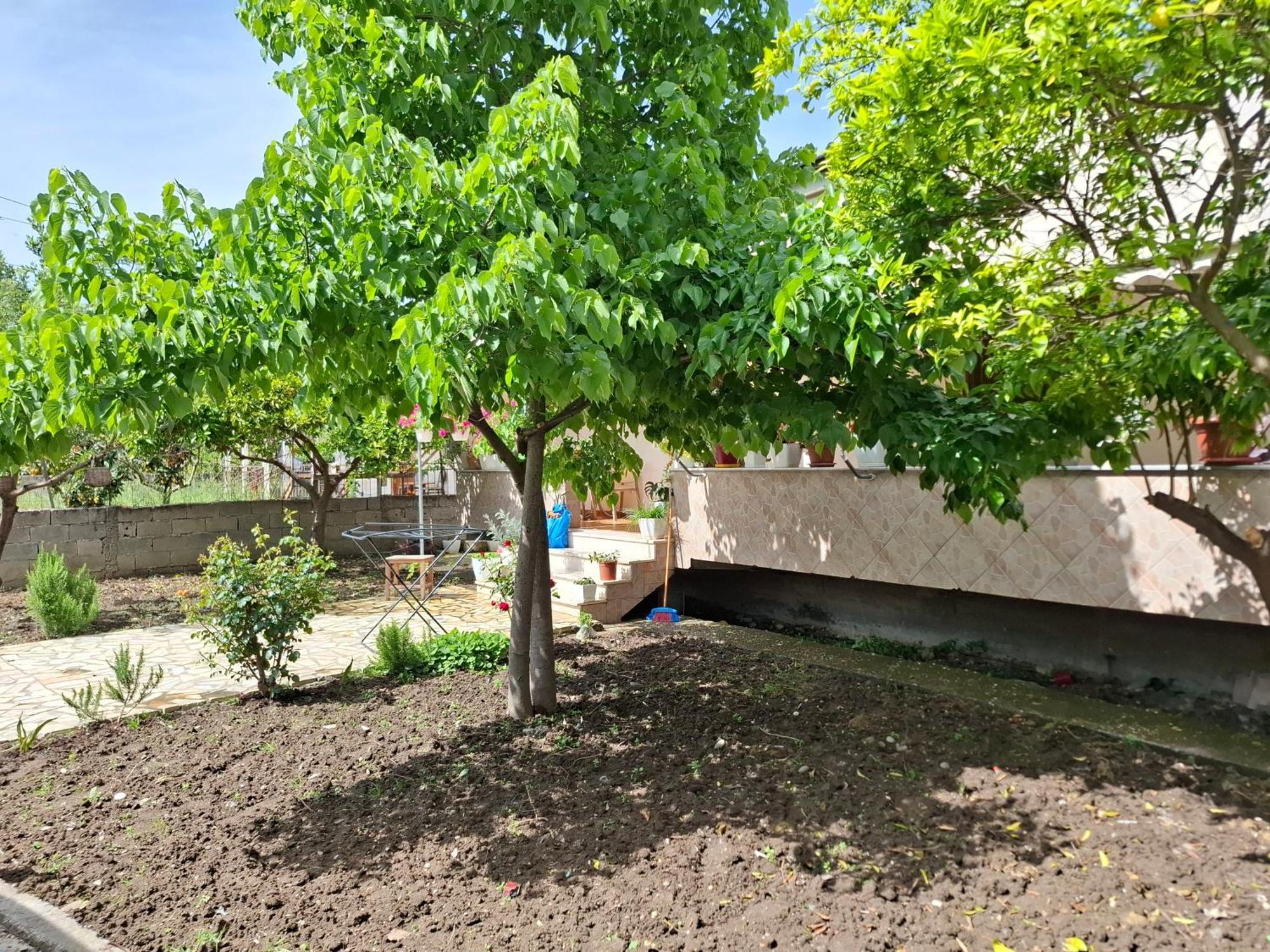 Apartment Xheison Berat Buitenkant foto